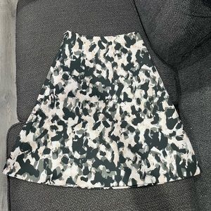 H&M Patterned A-Line Skirt (S)